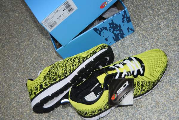 SIDIスニーカー ゴシップ GOSSIP イエロー/ブラック 42(26,5) EbayBild8oScAp6dvruV7s_600x600.jpg