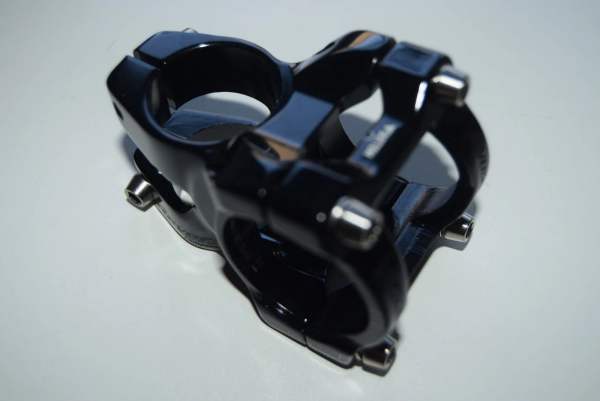 Reverse Components Black-One 35mm Lenkerklemmung 6° 35mm