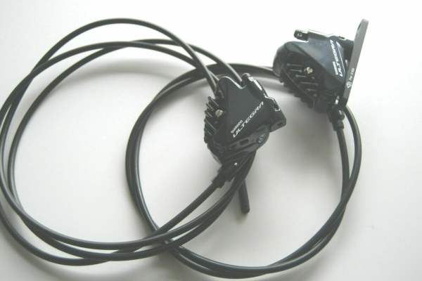 Shimano Ultegra BR-R8070 Bremskolben für VR und HR ca.1000/1700mm Leitungslänge