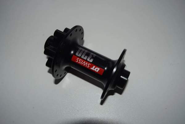 DT Swiss 370 Classic Nabe Vorderrad 6-Loch 15x100mm 32-Loch