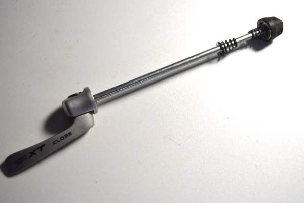 Shimano XT Schnellspanner für 135mm Hinterrad silber