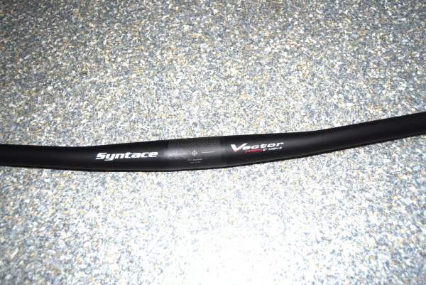 Syntace Vector Carbon High5 Flatrider 8 Grad gekürzt auf ca. 720mm