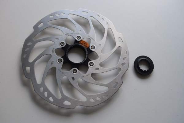 Shimano SLX SM-RT70 Bremsscheibe inkl. Lockring mit interner Verzahnung 180 mm