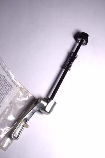 Shimano Schnellspanner Stahlachse/ Aluminium Spannachse 100x5mm passen praktisch auf alle VR Naben m